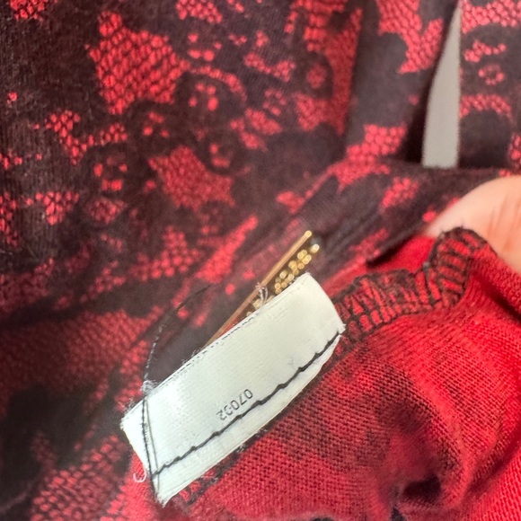 Michael Kors Cold Shoulder Long Sleeve Top Red - Picture 9 of 9